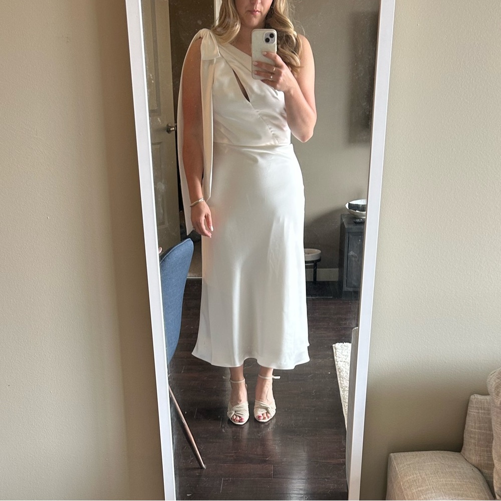 Amsale LW193 - One-shoulder Bias Cut Dress